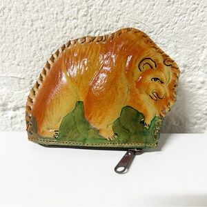VTG Artisans Handcrafted Leather Coin Pouch Bear Shaped RARE
